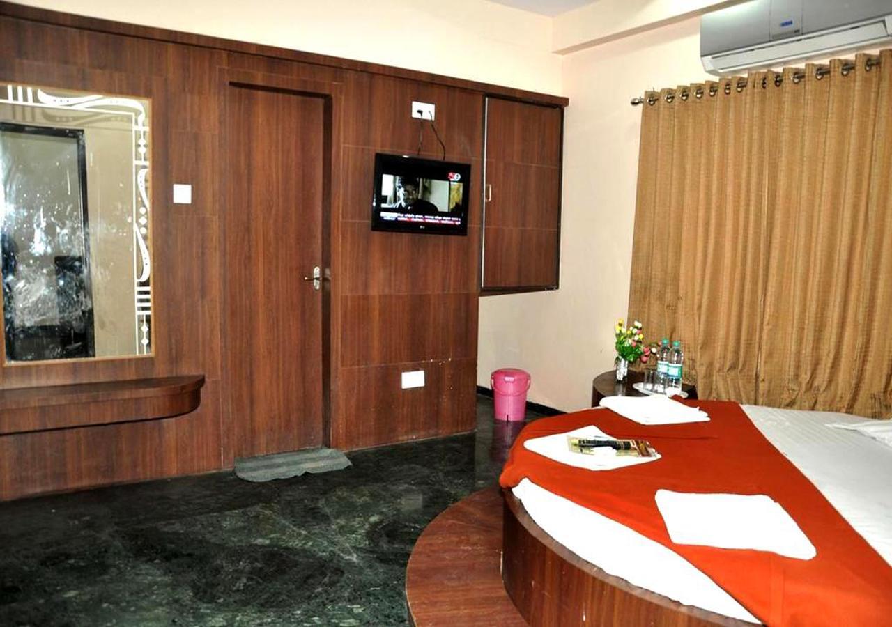 شيردي Hotel Three G المظهر الخارجي الصورة